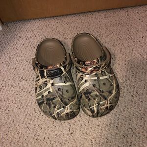 Camo crocs